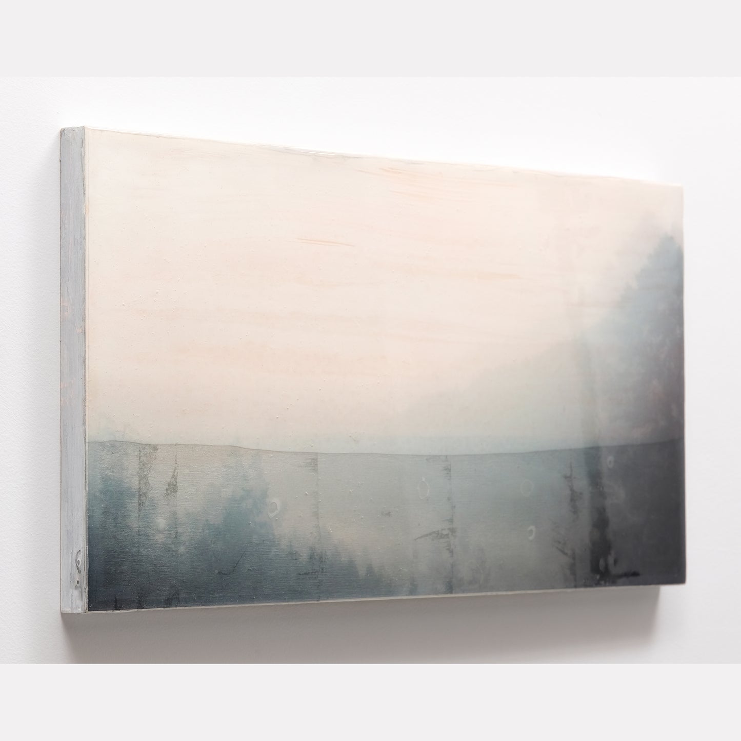 12X24 | Silver Goldstream 1.