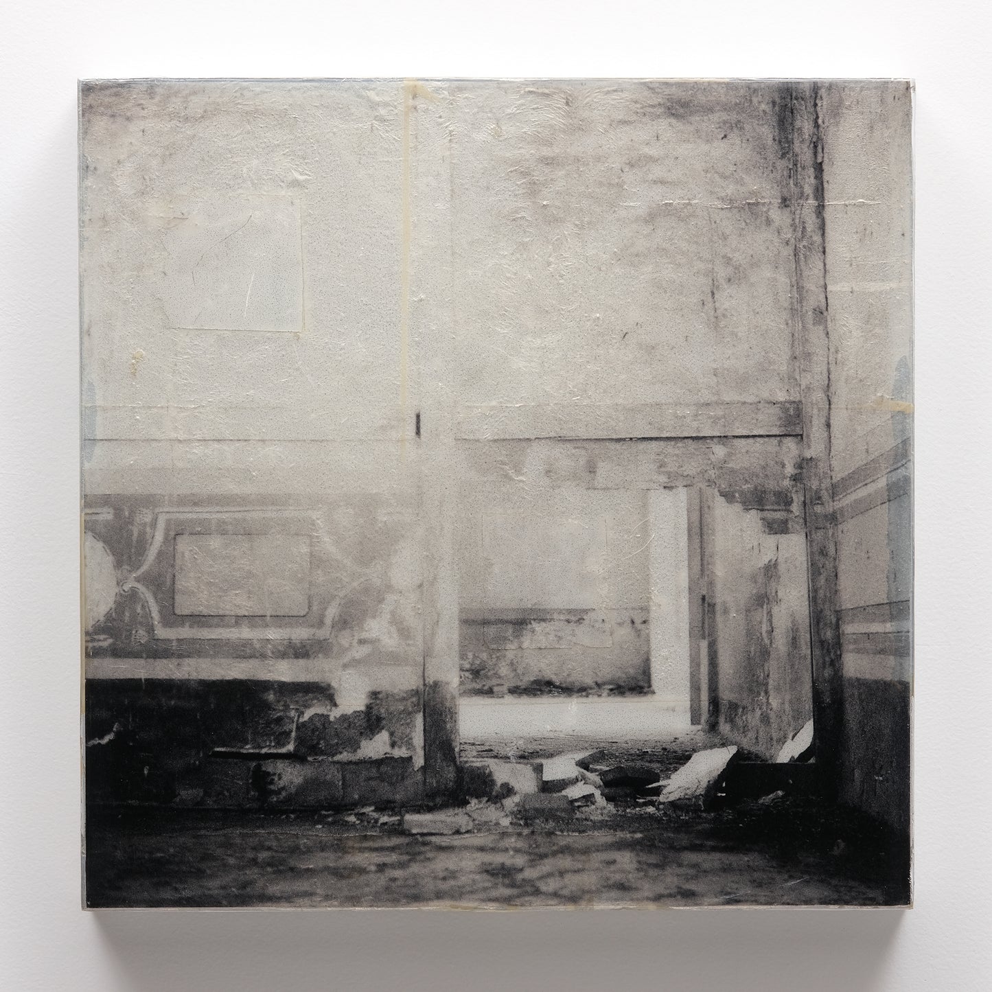 14X14 | Faded Grandeur