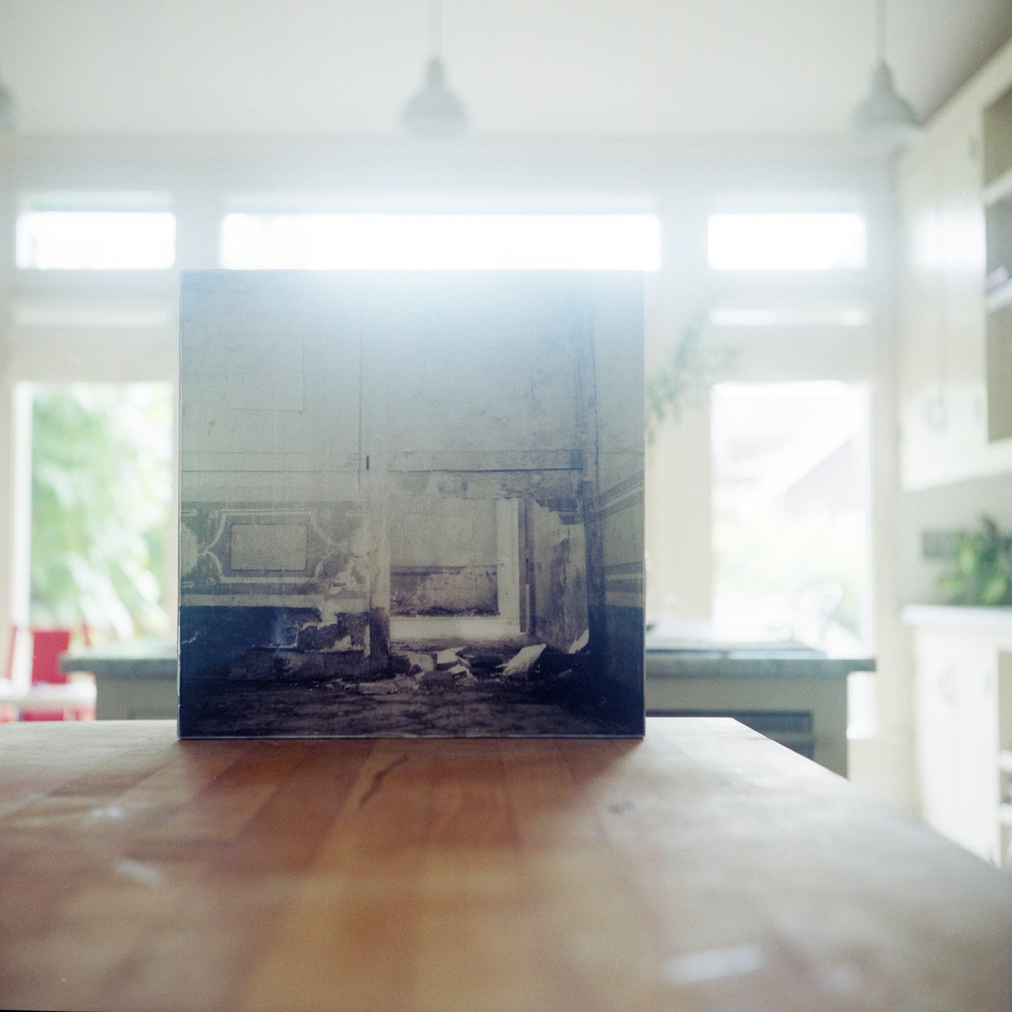 14X14 | Faded Grandeur
